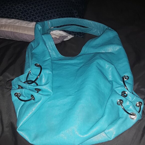 Purse - Picture 1 of 1
